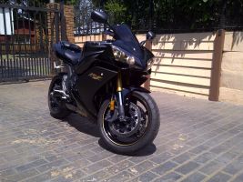 Yamaha R1