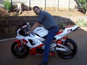Yamaha R1
