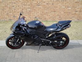 Yamaha R1
