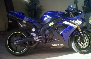 Yamaha R1