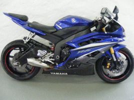 Yamaha R6