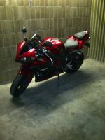 Yamaha R 1