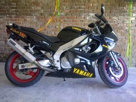 Yamaha Yzf600