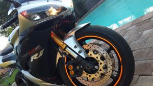 Yamaha Yzf R1