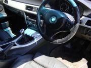  325i (e90)