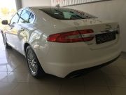  Xf 2.0t Premium Luxury