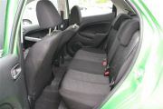  Mazda2
