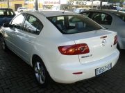  Mazda3