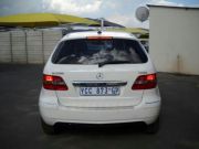  B200