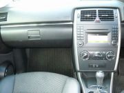  B200