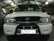  Hilux 2.7i Double Cab