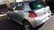  Yaris