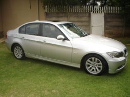  320i E90