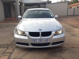  320i Exclusive