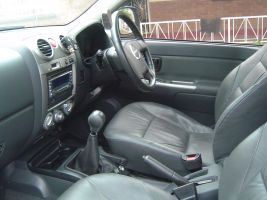  Kb300 D-teq 4x4 Double Cab