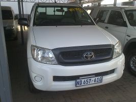  Hilux 2.5 D4-d Srx S/c
