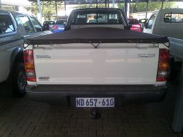  Hilux 2.5 D4-d Srx S/c