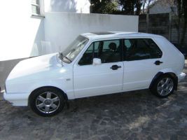 Volkswagen 2001 Vw Citi Golf 1.6 White 250000kms, Mags, Needs Minor Attention R29995.00 Cash Not Neg 0826924086 