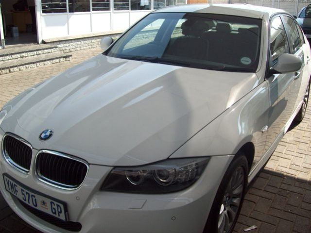  320d Exclusive Auto