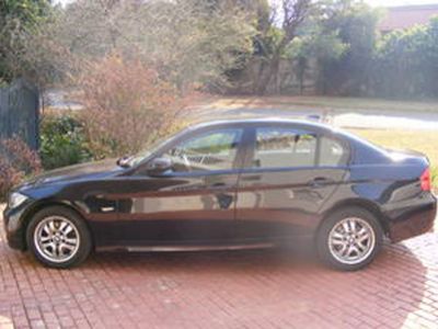  320i