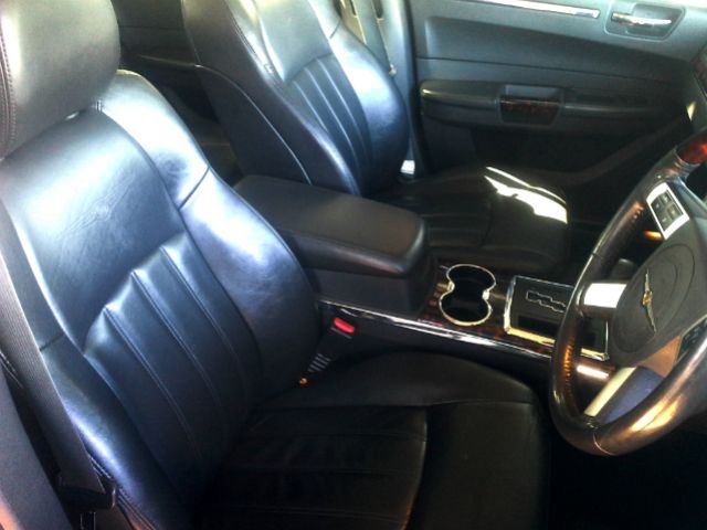  300 C 3.5 V6 A/t