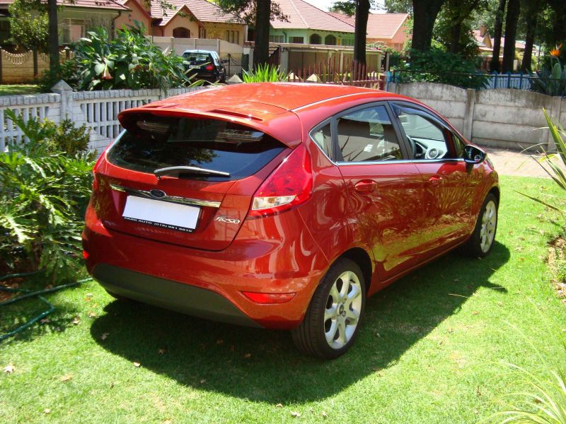  2010 Ford Fiesta 1.6 Tatanium