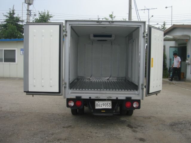  Bongo Iii Frozen Truck
