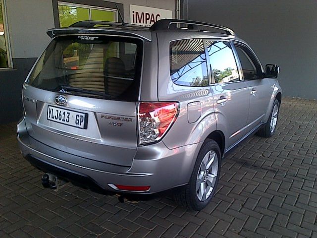  Forester 2.5 Xt Auto