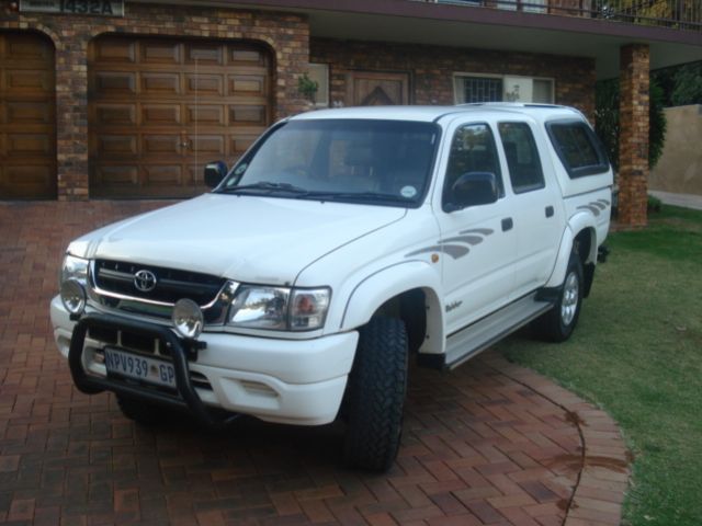  2700i Hilux D/cab