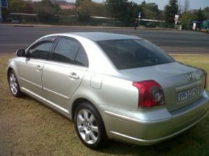  Avensis 2.0