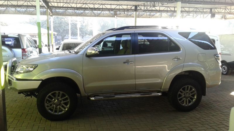  Fortuner 3.0 D-4d 4x4 A/t Limited