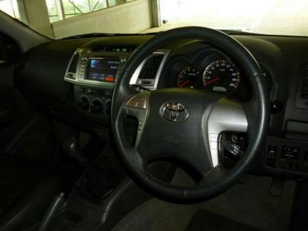  Hilux