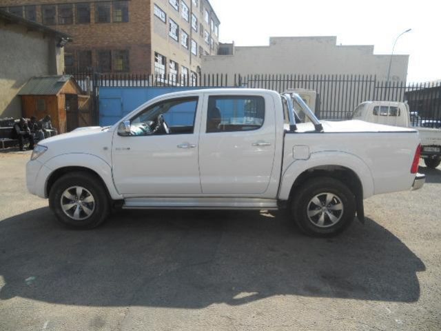  Hilux
