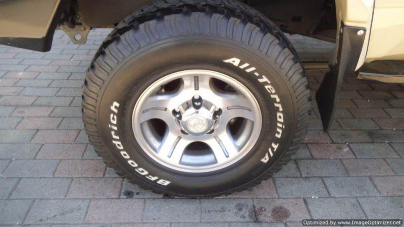  Land Cruiser V
