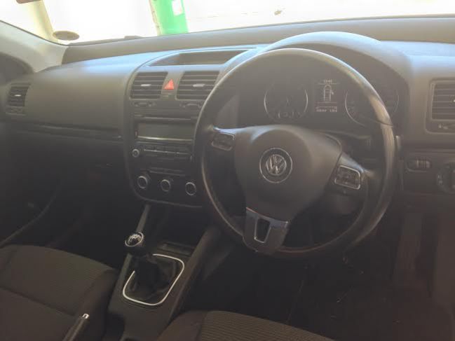  Jetta 1.6 Tdi Comfortline